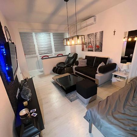 Apartman Paola - Massage Chair- 0-24 Self Check In Out- Zupanja Exteriör bild