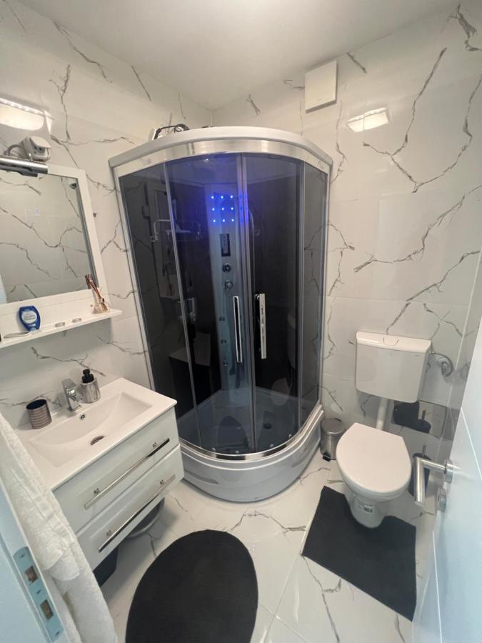 Apartman Paola - Massage Chair- 0-24 Self Check In Out- Zupanja Exteriör bild